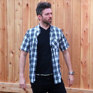 Stylish Bluenotes Button Down Shirt Short Sleeved Black and White - Size: Large